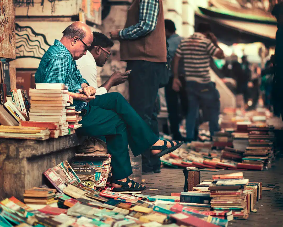 Ashraful Arefin. College Street, also known as 'Boi Para' or Book Colony, is a noted hub for artists and students alike. Courtesy of Calcutta Instagrammers