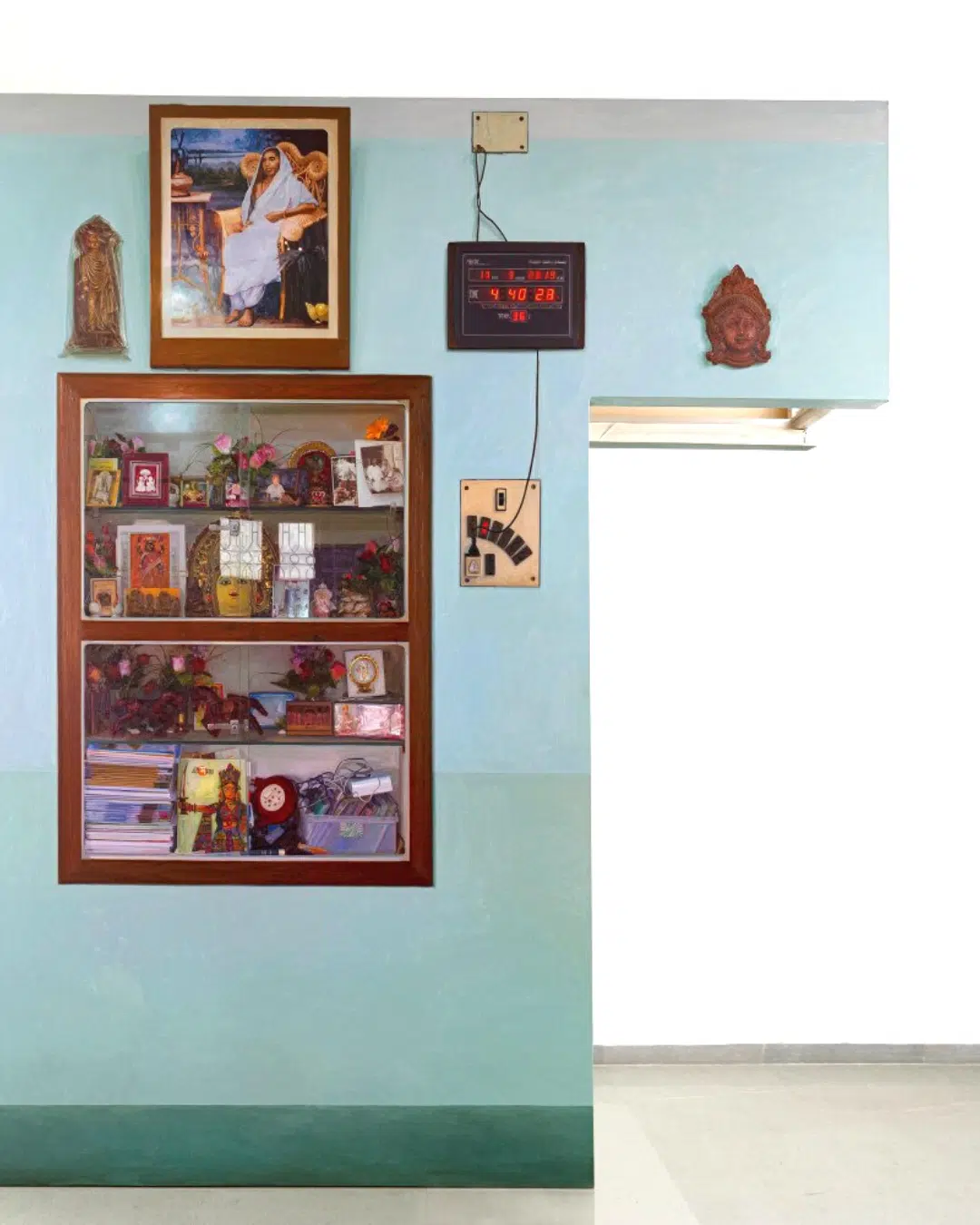 Abir Karmakar. Passage 1, 2020. Oil on canvas. Courtesy of Galerie Mirchandani+Steinruecke.