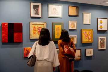Visitors at IAF EDI+IONS Ahmedabad. Image Courtesy of India Art Fair.